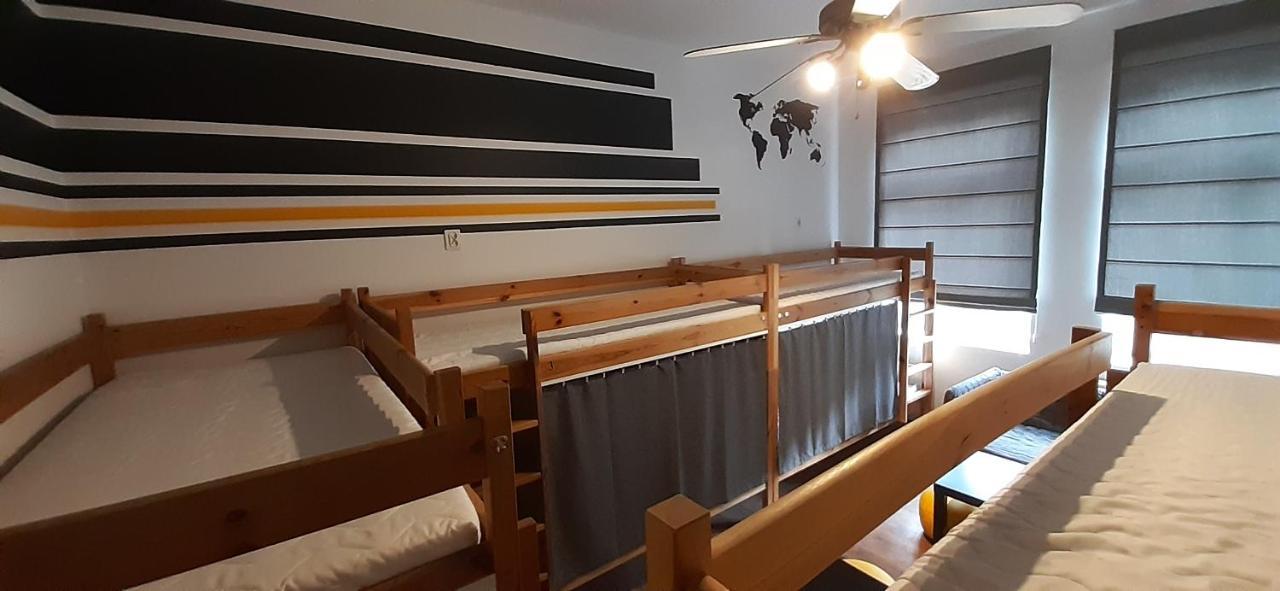 Krakow Chilli Hostel Exterior photo